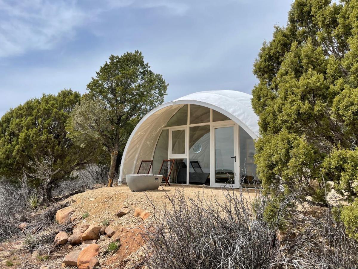 Canyon Rim Domes - A Luxury Glamping Experience!! Monticello Exteriör bild
